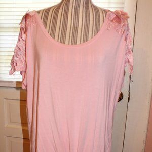 Pink Tshirt top with front knot